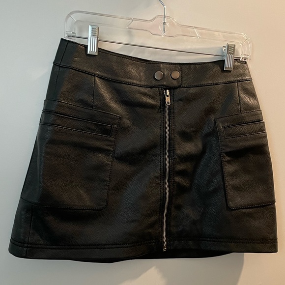Free People Black Pleather Skirt - Picture 2 of 5